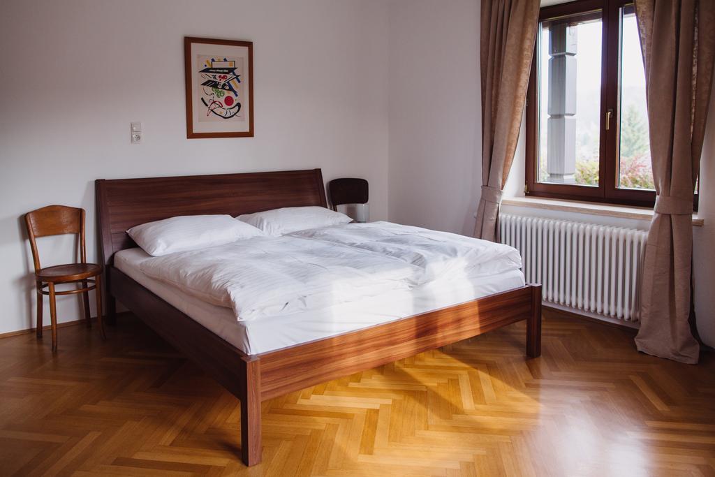 Zimmer & Appartements In Der Gamlitzerstrasse エーレンハウゼン 部屋 写真